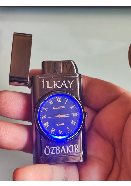 Çakmak (Hediye Arama) Şık ve Kalite Bir Arada Tasarım Kutulu Isim Yazılı NO:241 indirimleri