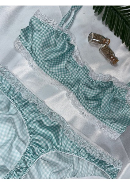 Ipeksi Saten Dantelli Bralet Iç Çamaşır Takımı (Sütyen-Tanga)