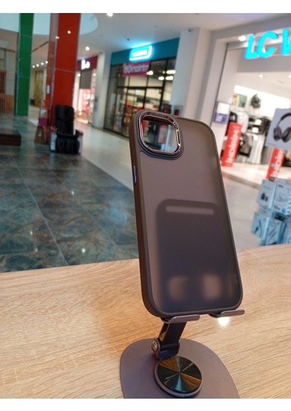 iPhone 15 Uyumlu Şık ve Sade Hux Kılıf Darbe Korumalı Kapak