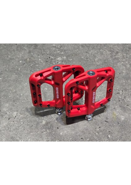 Gineyea M996 Rulmanlı Hightec Çivili Trial Bmx Pedal Kırmızı modelleri