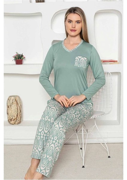 Yeşil Renkli Etnik Desenli Milan Penye Kumaş Uzun Kollu Kadın Pijama Takımı fırsatları