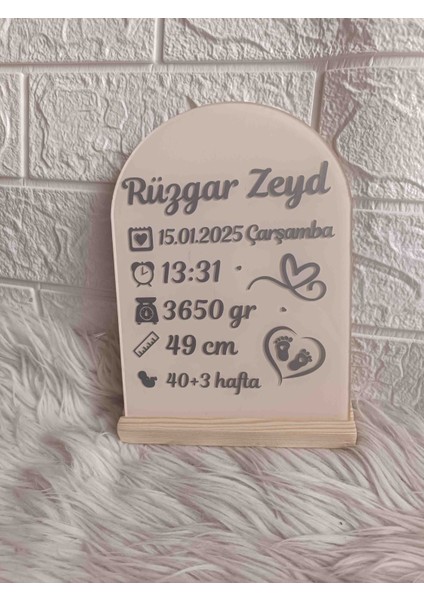 Ahşap Standlı Ben Renk Gümüş Folyo Yazılı Doğum Panosu