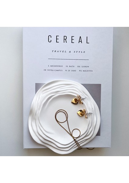 Pinterest Dalgalı Minimal Yuvarlak Beyaz Ev Dekor Sunum Standı