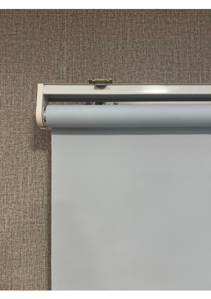 Donatti Güneşlik Düz Stor Perde Ithal Mat Polyester Açık Mavi