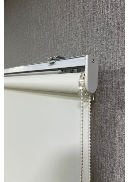 Donatti Güneşlik Düz Stor Perde Ithal Mat Polyester Beyaz fırsatları