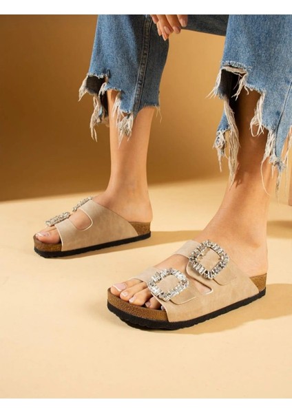 Büyük Numara Çift Taş Tokalı Bayan Terliği modelleri