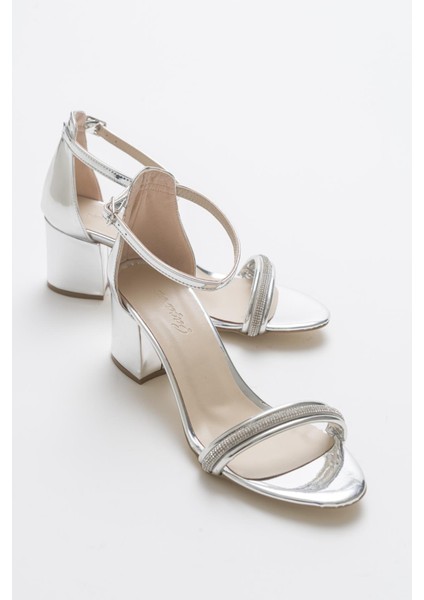 Topuklu Büyük Numara Bayan Taslı Tek Bant Ayakkabı