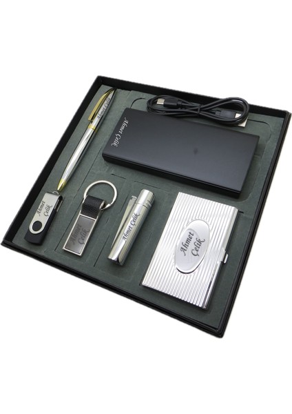 ® Invictus | Kişiye Özel Set - 10000 Mah Powerbank + Clipper Çakmak + 32GB. USB Bellek + Gold Krom Kalem + Anahtarlık + Kartvizitlik | Isme Özel Hediyelik Set