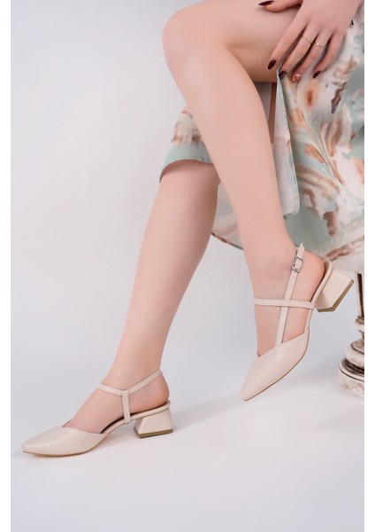 BA04149 Bej Kadın Yan Bantlı Günlük Abiye Kısa 3 cm Topuklu Ayakkabı