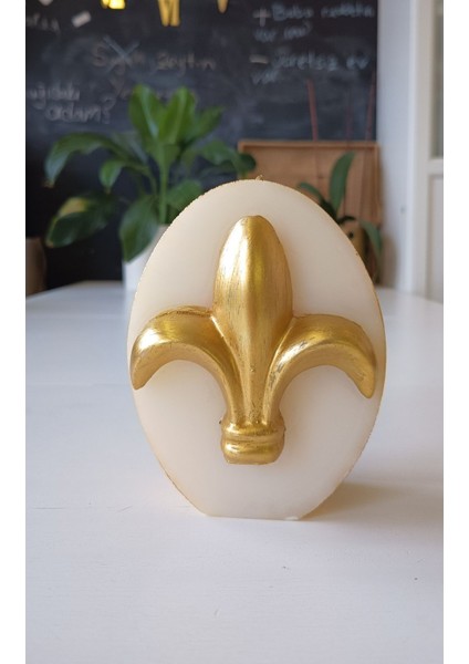 Zambak Kabartmalı Oval Mum 16 x 12 x 7 cm cm 734 gr Beyaz fiyatları