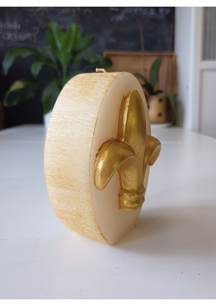 Zambak Kabartmalı Oval Mum 16 x 12 x 7 cm cm 734 gr Beyaz modelleri