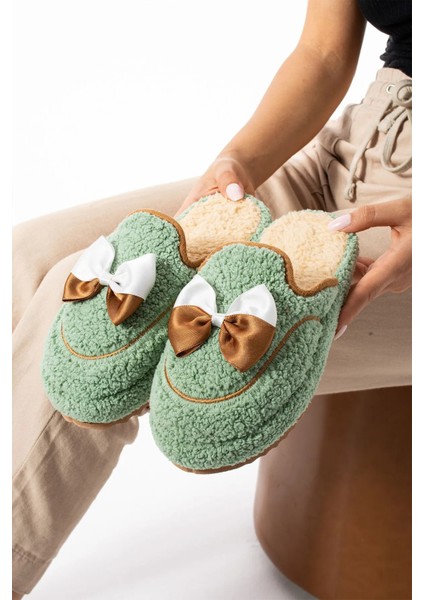 Yeşil Papyon Kışlık Kadın Terlik