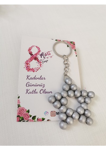 8 Mart Dünya Kadınlar Günü Hediyesi Ahşap Yıldız Anahtarlık Çanta Süsü