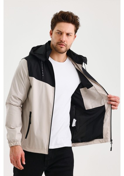 Erkek Yaka Garnili Yağmurluk indirimleri