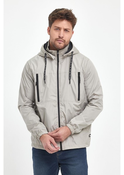 Erkek Düz Renk Göğüs Cepli Yağmurluk