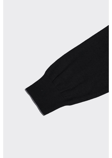 Erkek V Yaka Triko fırsatları