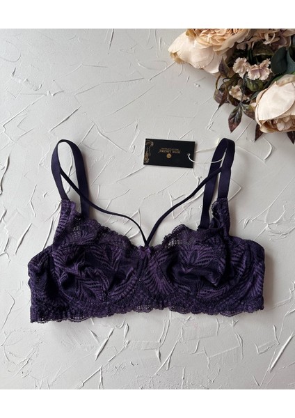 Tyla Dantelli C Cup Önü Şeritli Günlük Kullanım Balenli Şık Toparlayıcı Sütyen