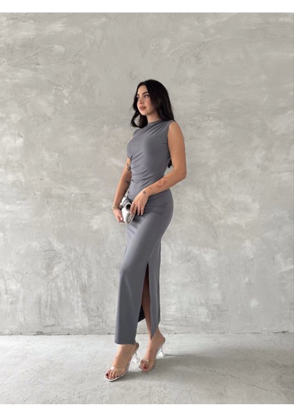 Butik Kolsuz Yırtmaçlı Uzun Maxı Boy Elbise - Gri