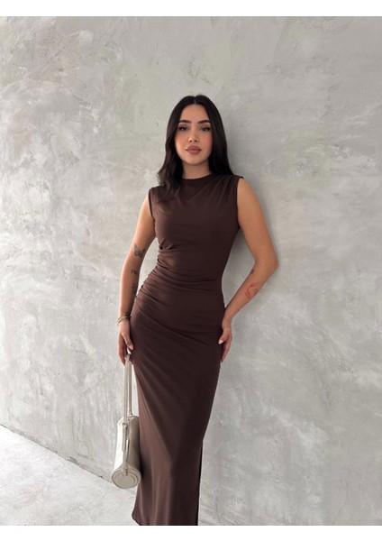 Butik Kolsuz Yırtmaçlı Uzun Maxı Boy Elbise - Kahve