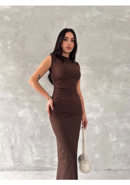 Butik Kolsuz Yırtmaçlı Uzun Maxı Boy Elbise - Kahve