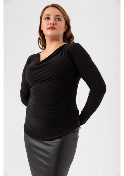 Büyük Beden Degaje Yaka Bluz indirimleri