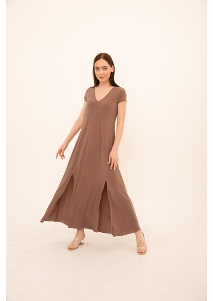 Yırtmaçlı V Yaka Rahat Kesim Uzun Elbise fırsatları