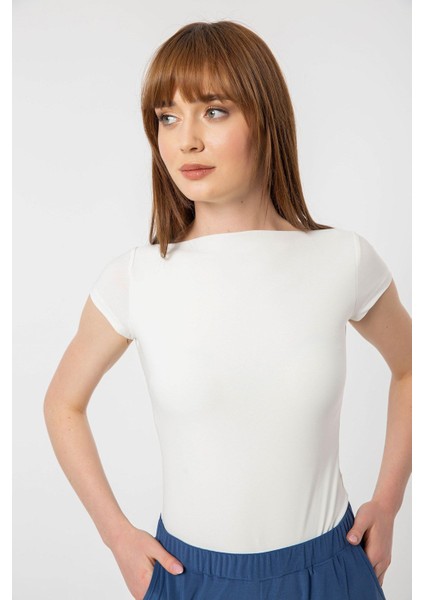 Bato Kayık Yaka Ay Kol Alttan Çıtçıtlı Bluz Body modelleri