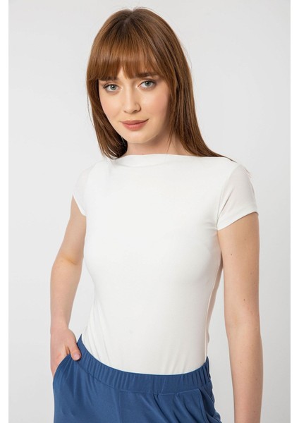 Bato Kayık Yaka Ay Kol Alttan Çıtçıtlı Bluz Body fırsatları