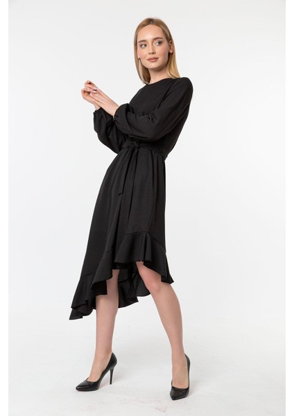 Asimetrik Kesim Etek Ucu Volanlı Balon Kol Elbise modelleri