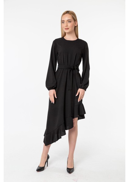 Asimetrik Kesim Etek Ucu Volanlı Balon Kol Elbise fırsatları