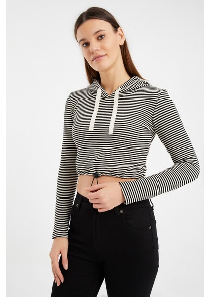 Kadın Kapüşonlu Crop Sweatshirt