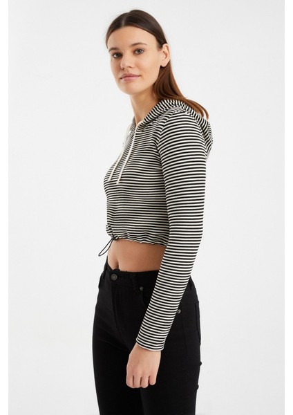Kadın Kapüşonlu Crop Sweatshirt