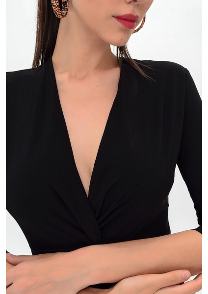 Kadın Yaka Dekolteli Elbise modelleri