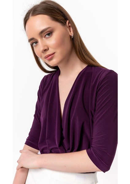 Alttan Çıtçıtlı Kruvaze Yaka Truvakar Kol Bluz & Body fırsatları