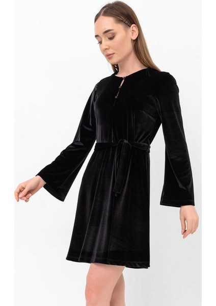 Yarım Ispanyol Kol Düğmeli Damla Yaka Kloş Kadife Elbise fiyatları