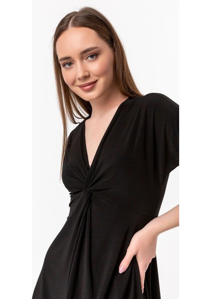 Burgulu Yaka Elbise indirimleri