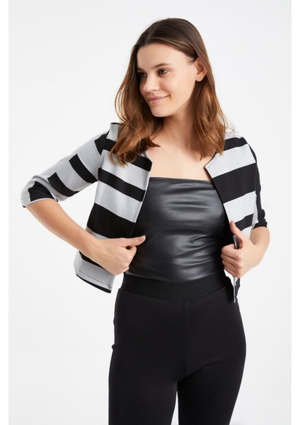 Görsel Rengi Mini Hırka fiyatları