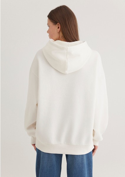 Mavi Logo Patchli Beyaz Sweatshirt 1S10175-80194