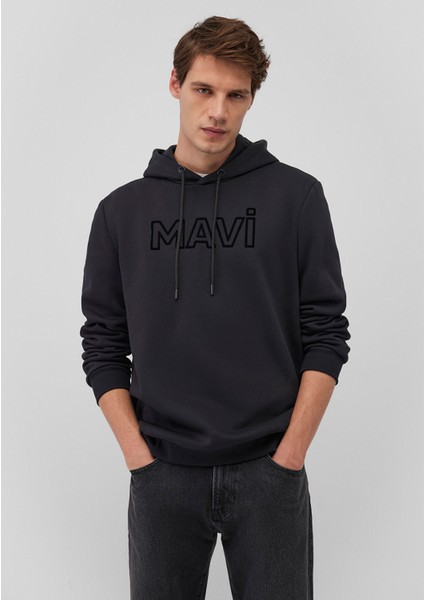 Mavi Logo Baskılı Kapüşonlu Siyah Sweatshirt 0610941-900