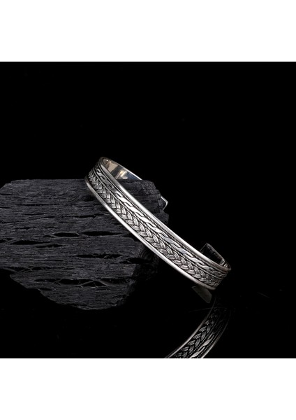 925 AyarGümüş Örgü Motifli Erkek Kelepçe Bileklik Modeli