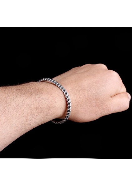 925 AyarGümüş Örgü Motifli Erkek Kelepçe Bileklik Modeli modelleri