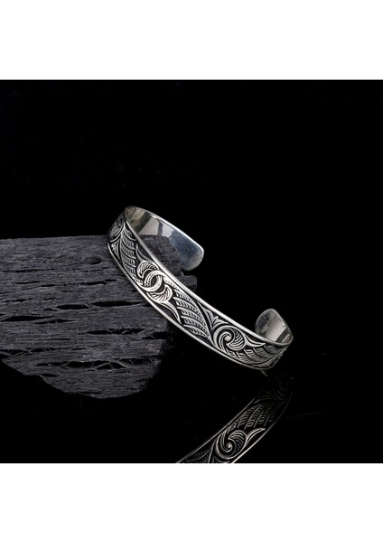 925 AyarGümüş Desen Motifli Erkek Kelepçe Bileklik Modeli
