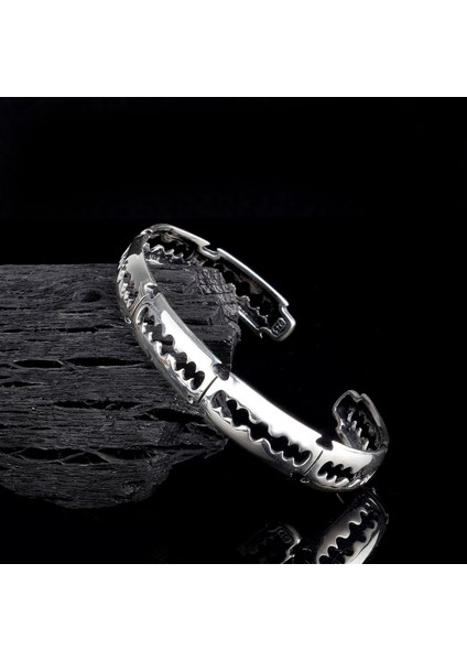 925 AyarGümüş Desen Motifli Erkek Kelepçe Bileklik modelleri