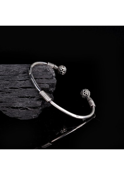 925 AyarGümüş Motifli Erkek Kelepçe Bileklik Modeli