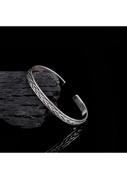 925 AyarGümüş Örgü Motifli Erkek Kelepçe Bileklik Modeli