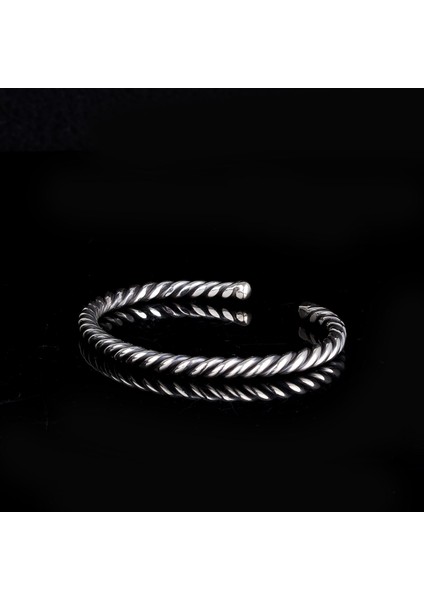 925 AyarGümüş Örgü Motifli Erkek Kelepçe Bileklik Modeli fiyatları