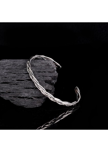 925 AyarGümüş Örgü Motifli Erkek Kelepçe Bileklik Modeli