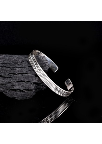 925 AyarGümüş Motifli Erkek Kelepçe Bileklik Modeli