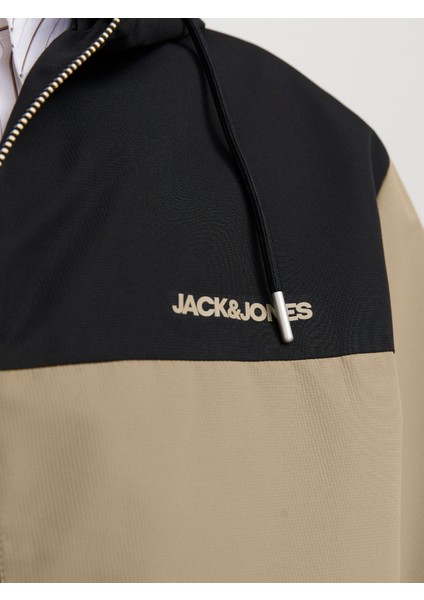 12268598 Jjelegacy Lıght Jacket Hood Erkek Spor Ceket Kahverengi