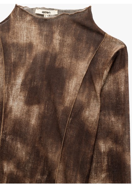 Batik Desenli Uzun Kollu Dik Yaka Slim Fit Tişört modelleri